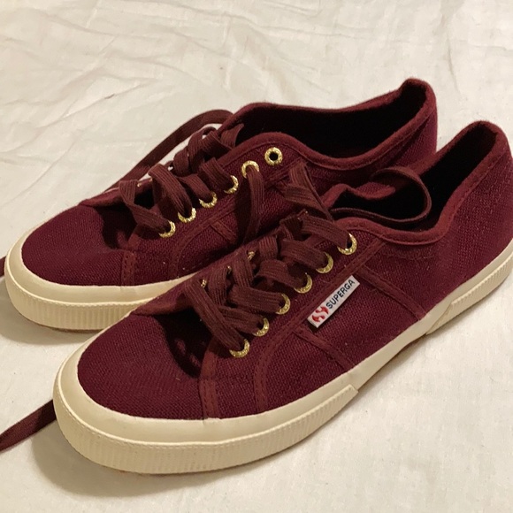 burgundy supergas